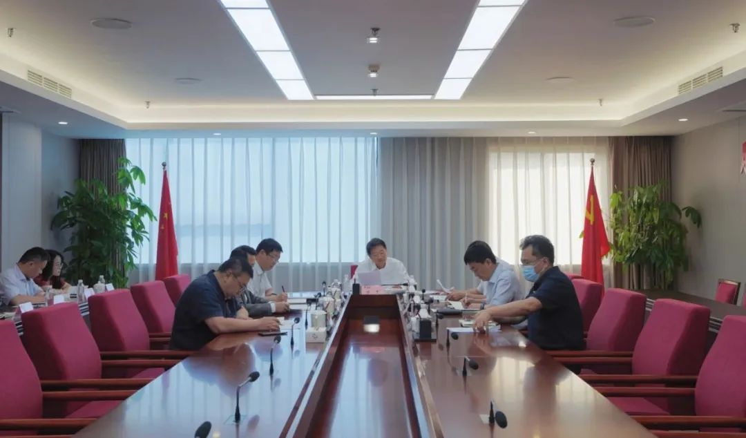 省F6福鹿会集团党委召开学习贯彻习近平新时代中国特色社会主义头脑主题教育专题钻研暨党委理论学习中央组钻研会